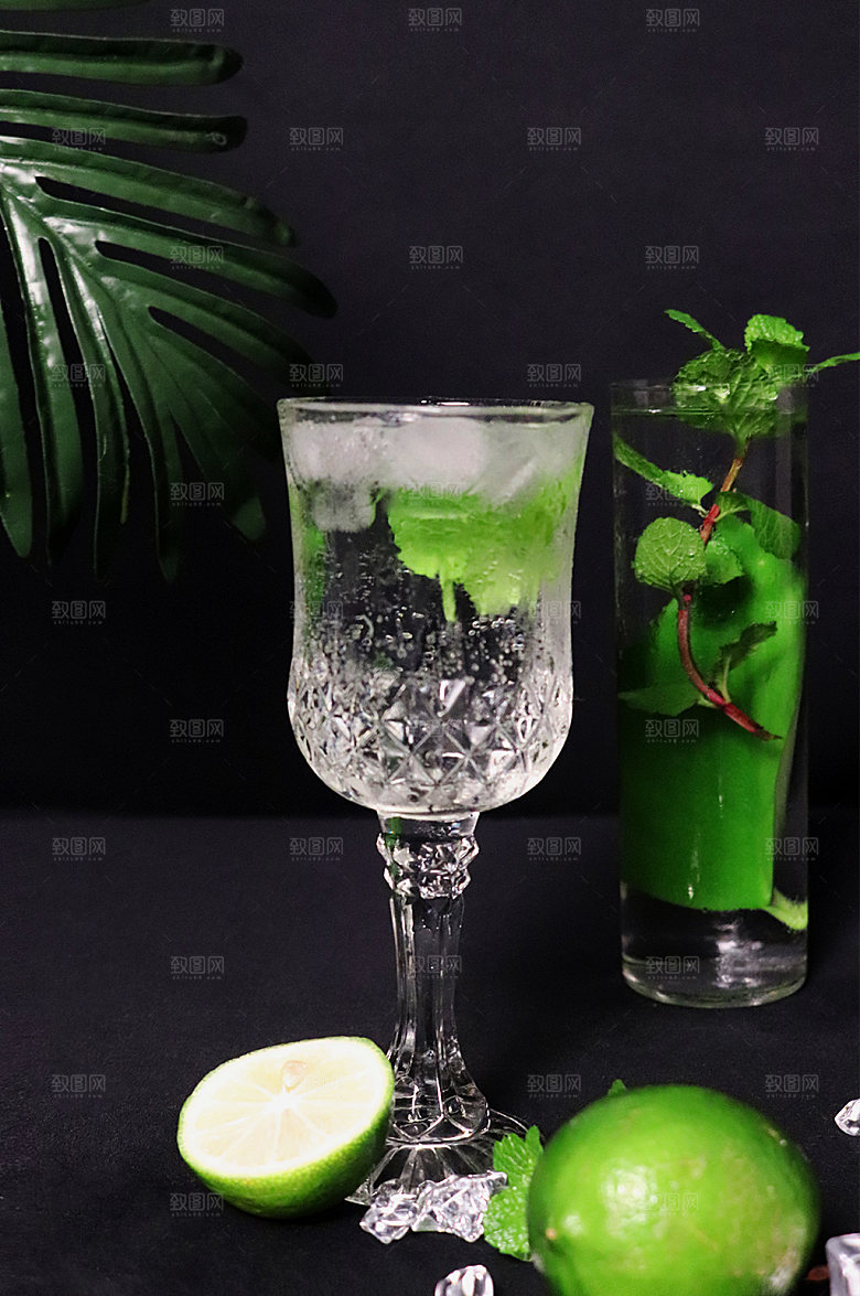 透明青柠汽水夏季摄影照片