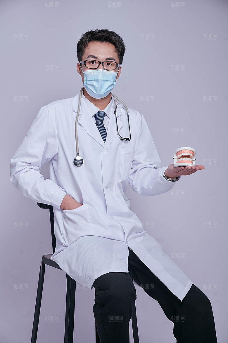牙医牙科医生爱护牙齿摄影图片