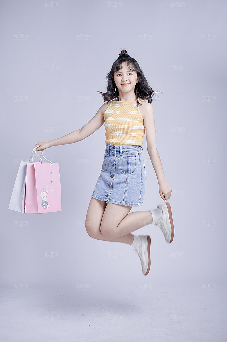 女生购物逛街照片摄影图