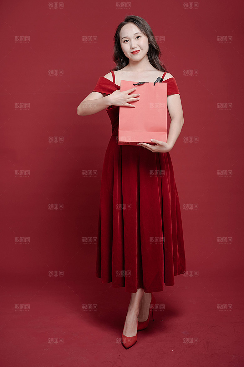 女生红裙购物商城逛街礼物照片