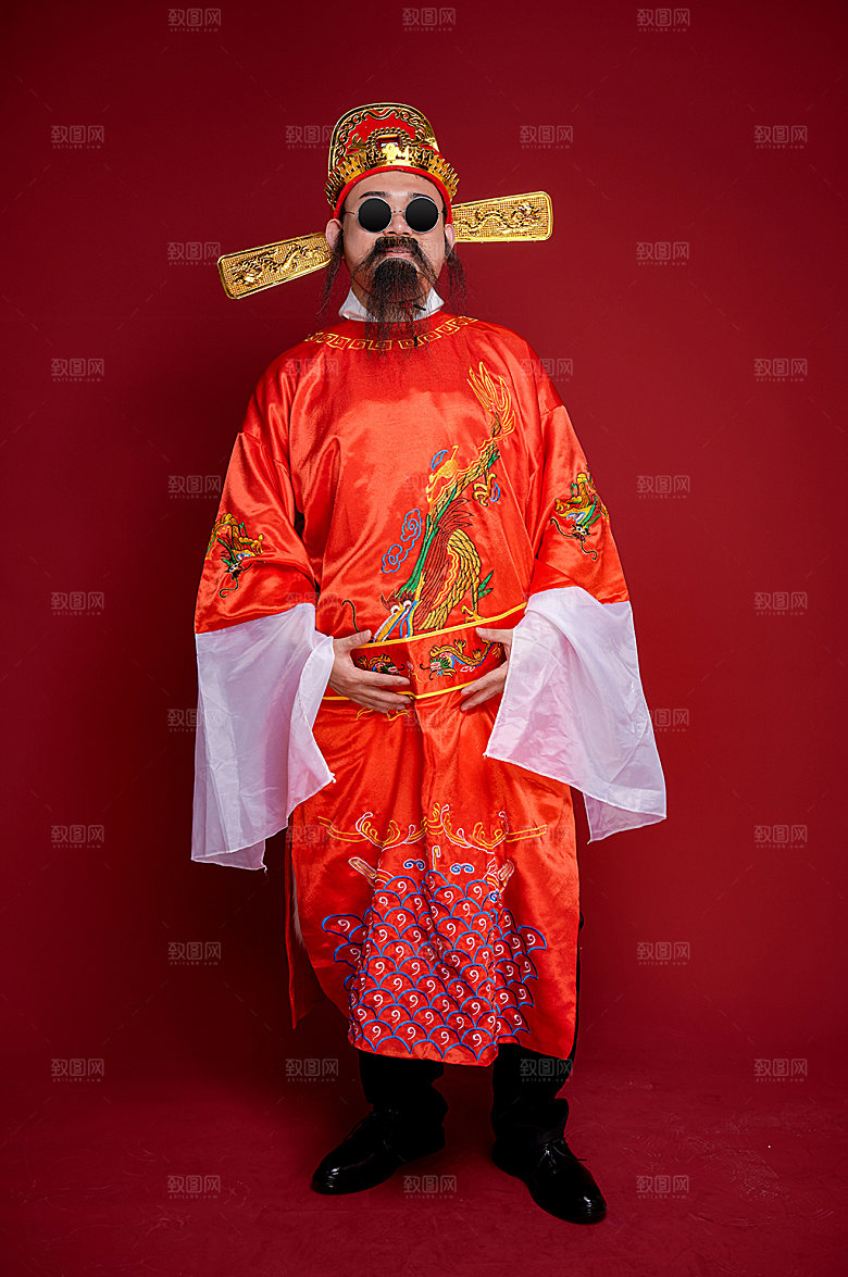 新年财神爷戴墨镜人物摄影图