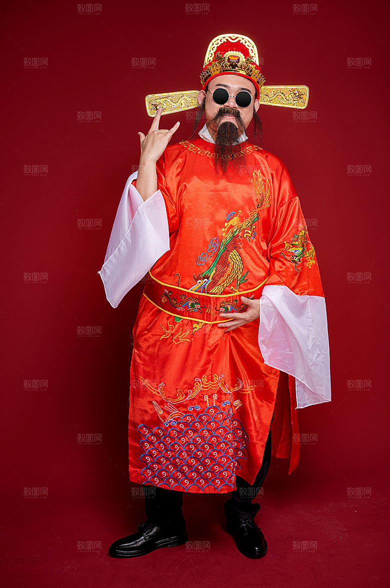 国潮新年财神爷人物摄影图