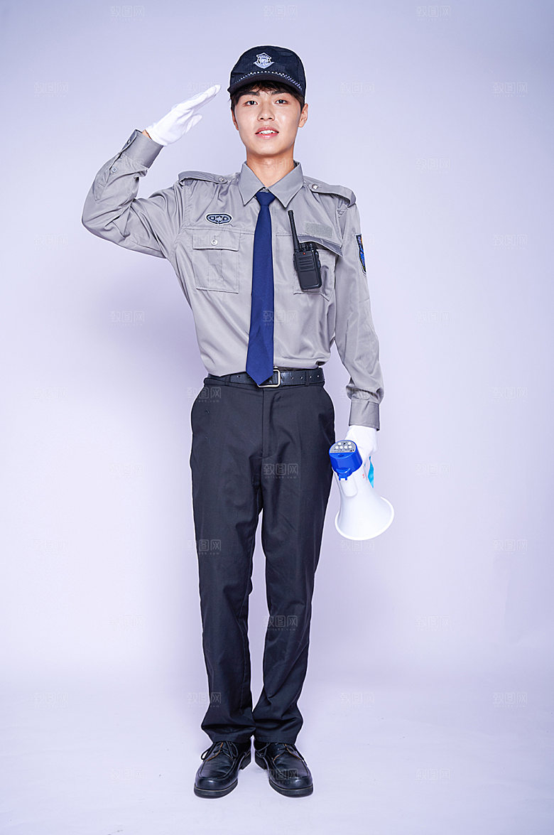 社区保安敬礼照片素材摄影图片