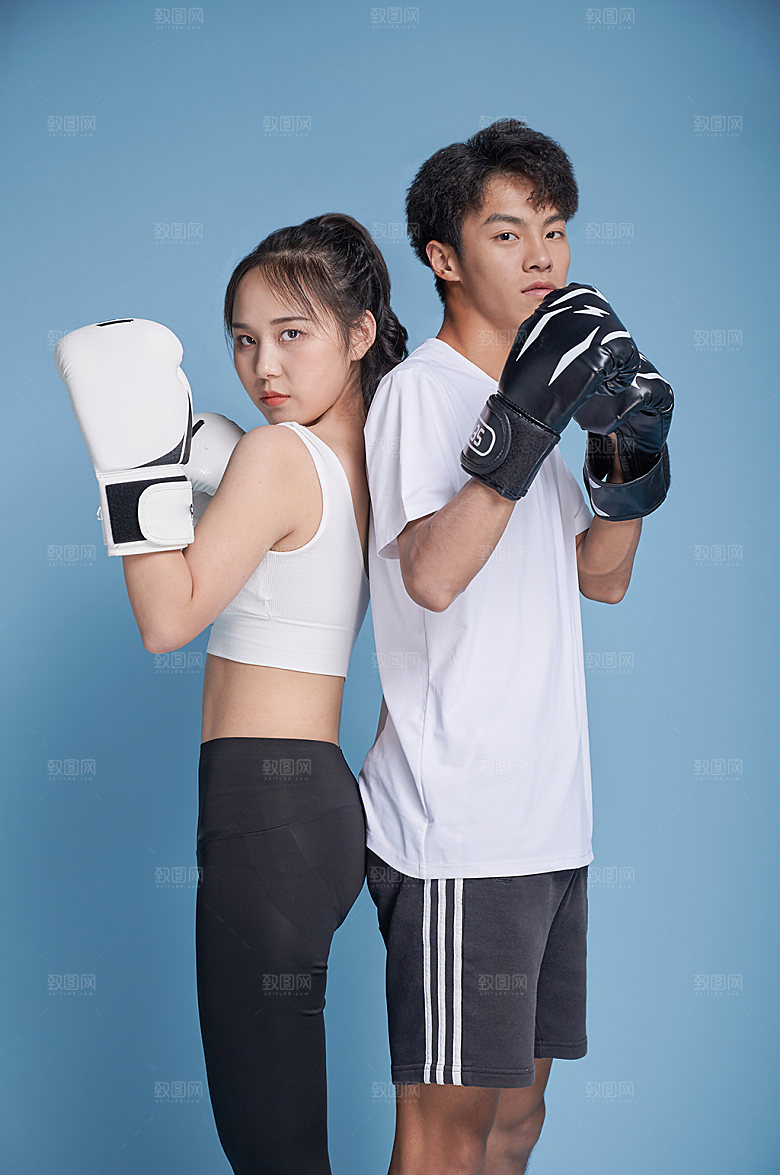 男女拳击运动人物精修摄影图