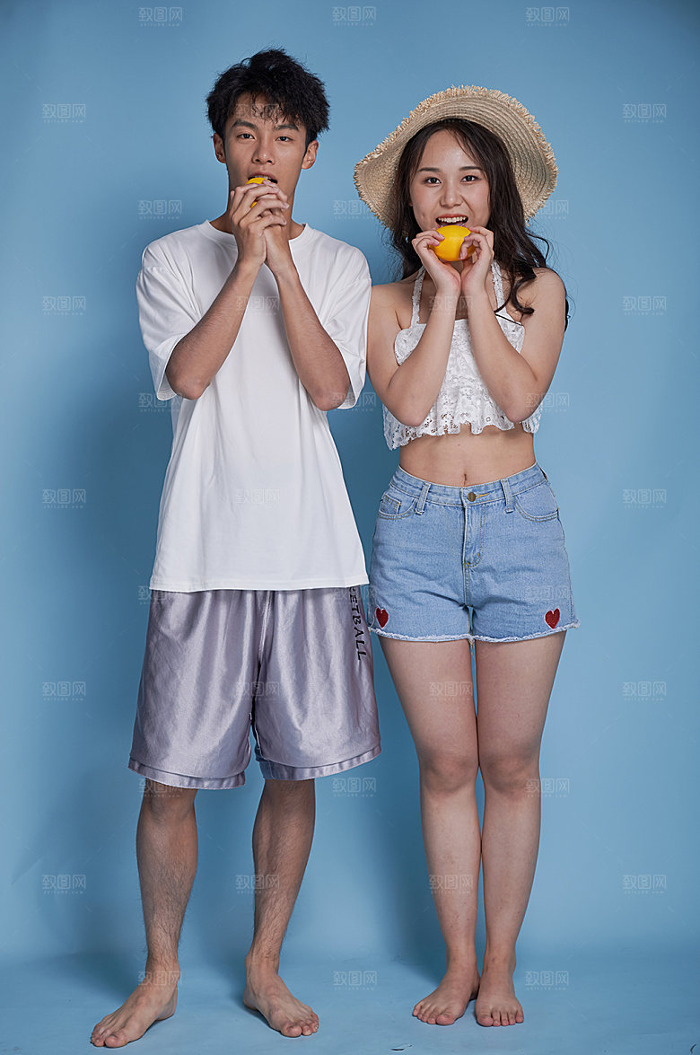 沙滩情侣泳装夏季人物精修摄影