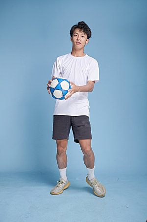 活力男生足球运动人物摄影
