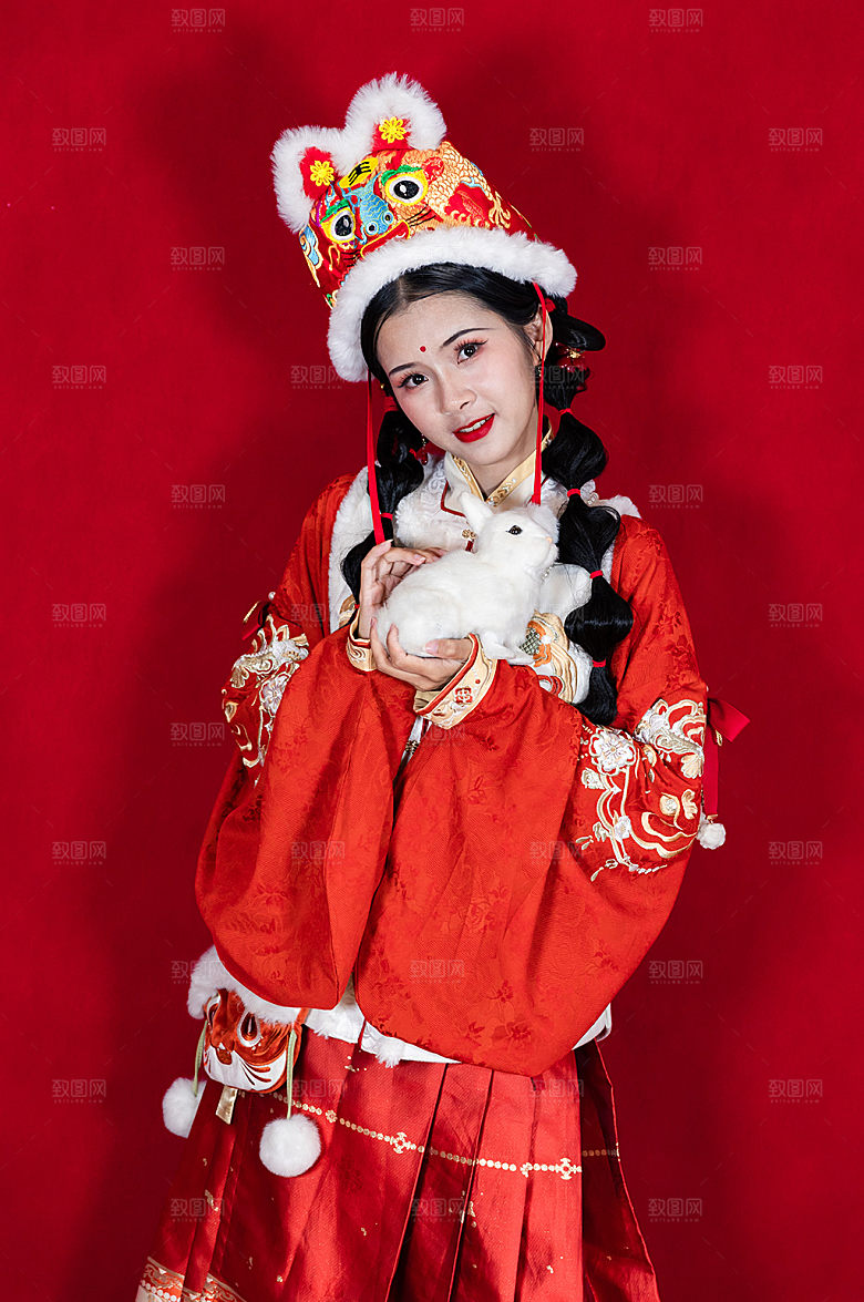 国潮新年汉服女孩拜年精修摄影图