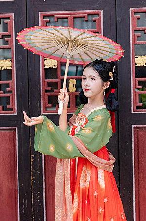 汉服女性人物中国风精修摄影图片