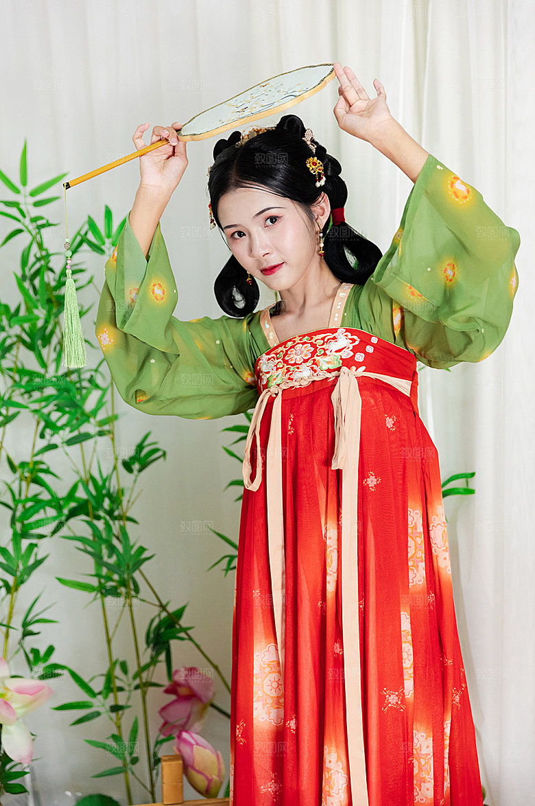 唐宫夜宴古装汉服人物精修摄影图