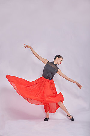 跳舞现代舞人物精修摄影图片