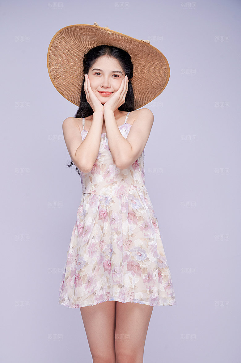 小清新夏季碎花裙女生人物摄影图片