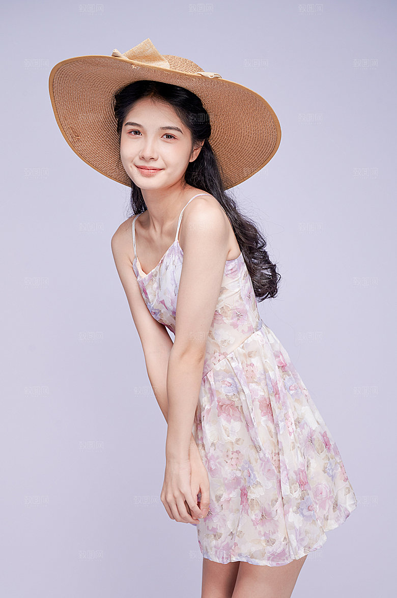 夏天小清新碎花裙女生人物摄影图片