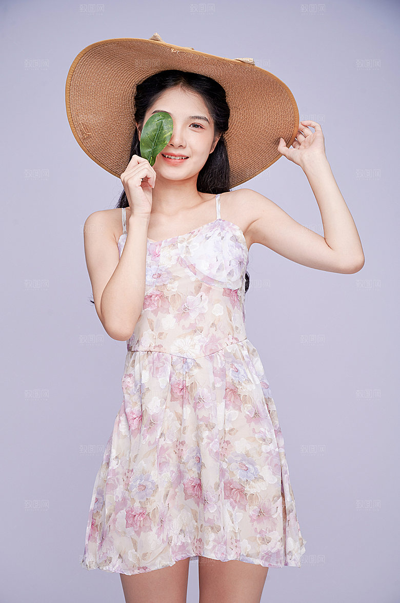 唯美郊游碎花裙女生人物摄影图片
