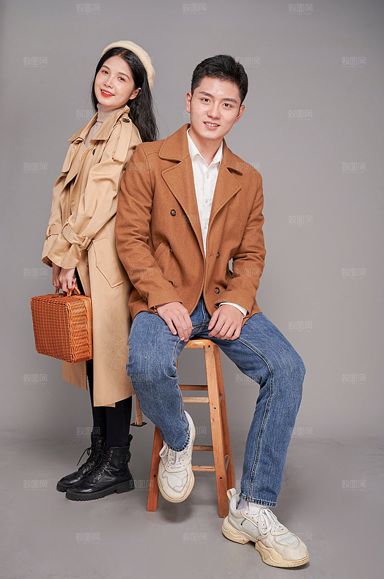 秋冬时尚男女恋爱情侣人物摄影图片