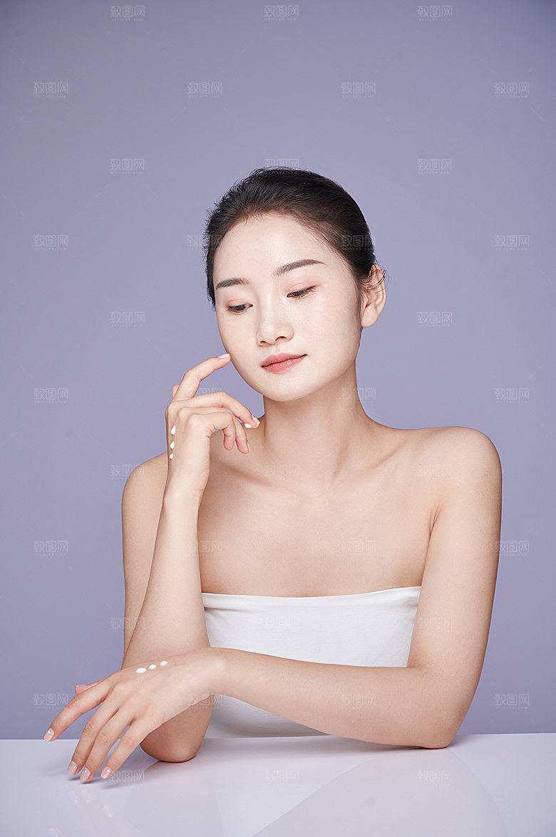 护手霜女性护肤美容美妆人物精修摄影图片