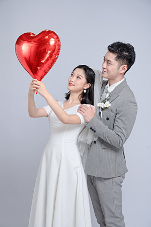 现代新郎新娘婚礼男女高清摄影图