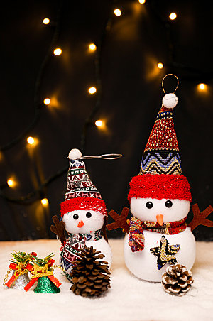 圣诞雪人铃铛礼盒元素摄影图片