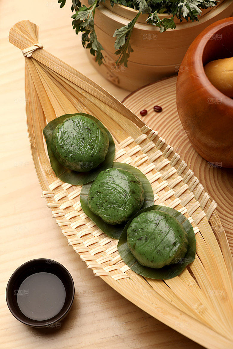 艾草青团清明美食摄影图