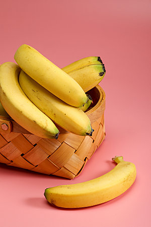 香蕉果盘静物摄影图