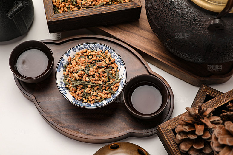 玄米茶茶杯茶具摄影图