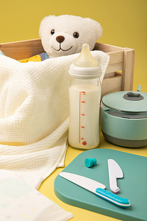 母婴用品母亲节幼儿产品摄影图