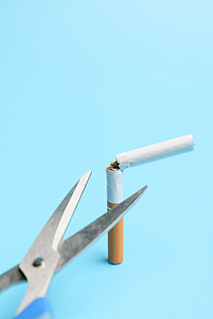 世界无烟日科普健康摄影图