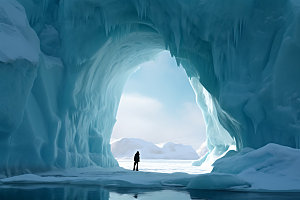 冰洞极地洞穴摄影图