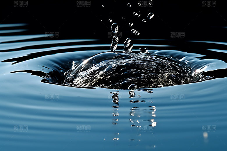 水滴通透质感摄影图