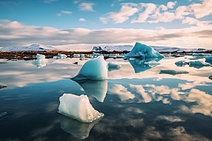 冬季冰川寒冰极地摄影图