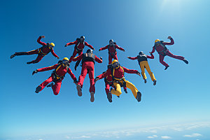 多人跳伞高空运动挑战摄影图