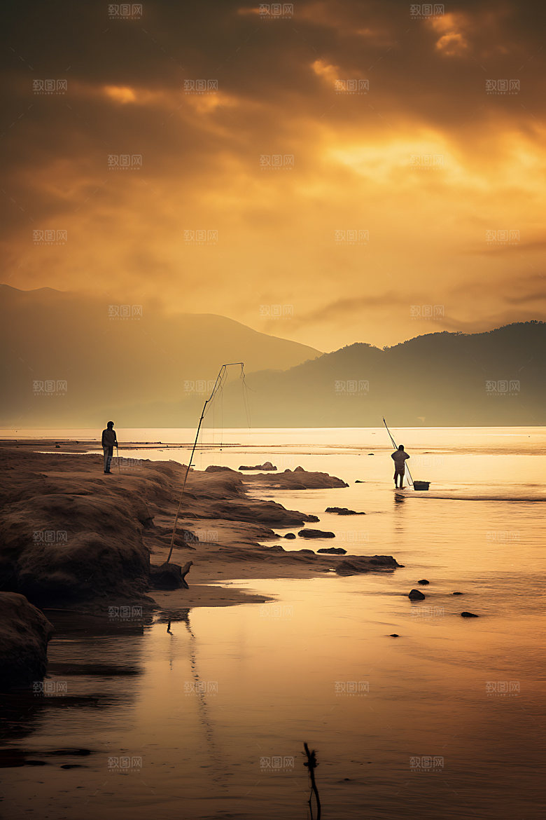 海边赶海逆光日出日落摄影图