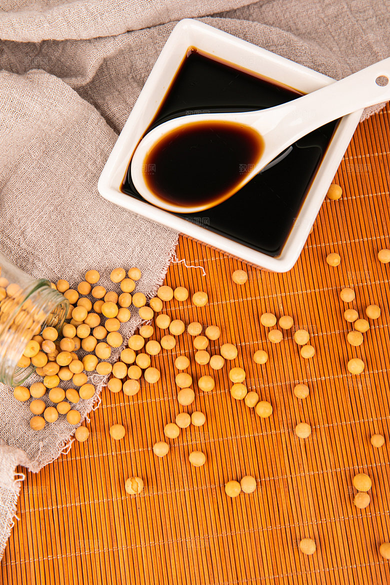 酱油老抽调味料摄影图