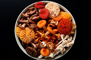 菌菇拼盘素菜高清摄影图