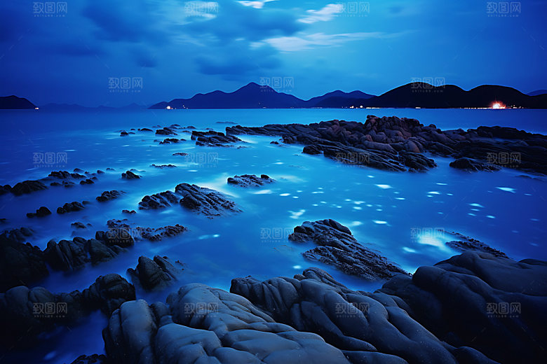蓝眼泪自然海水摄影图
