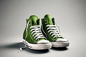 绿色帆布鞋流行运动展示图