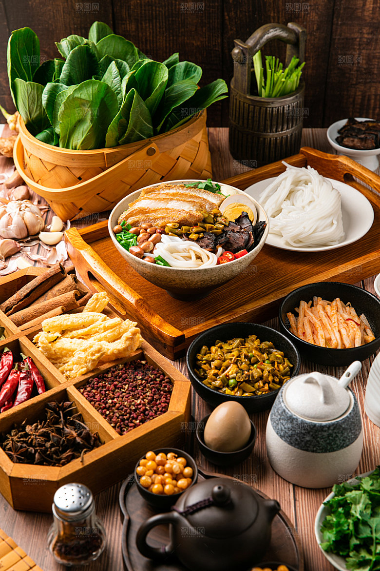 米粉特色汤粉摄影图