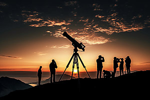 拿望远镜的人企业文化广阔视野摄影图