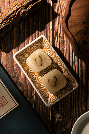 糯米糍美食糯米团摄影图
