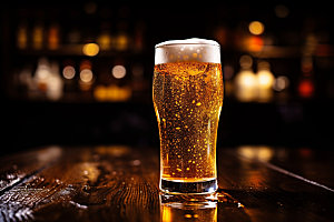啤酒饮料聚餐摄影图