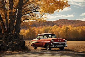 秋色汽车自然行使摄影图