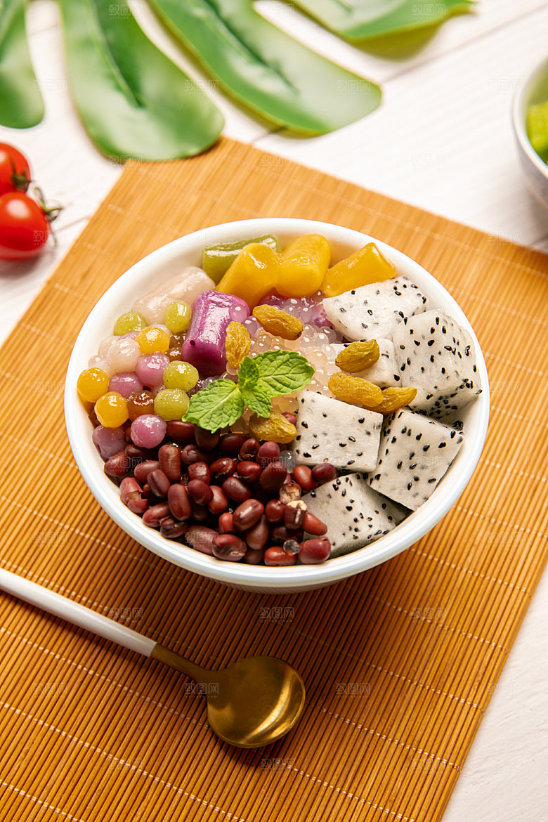 中式甜品甜食水果摄影图