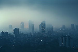 城市雾气雾霾朦胧摄影图