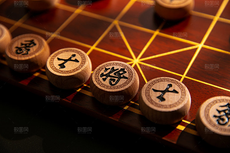 象棋对弈下棋摄影图