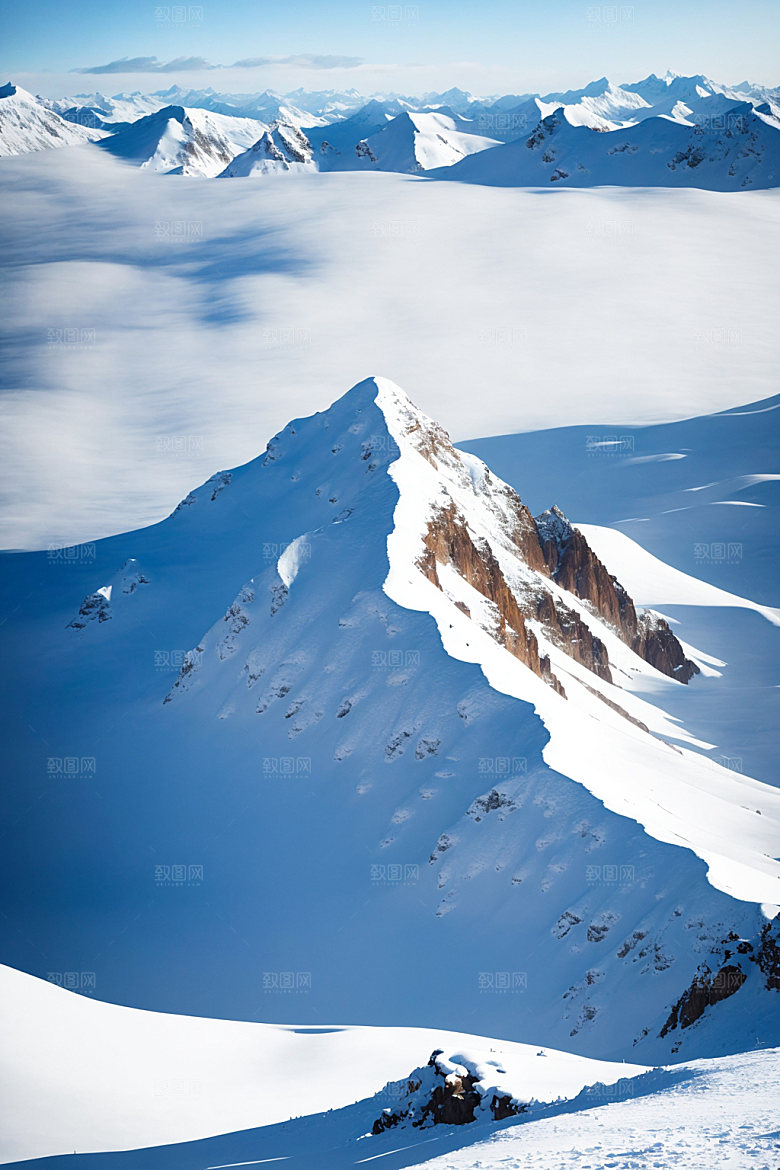 雪山自然顶峰摄影图