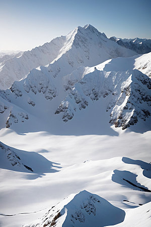 雪山顶峰高山摄影图