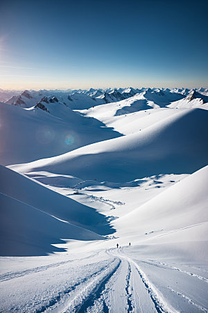 雪山自然顶峰摄影图