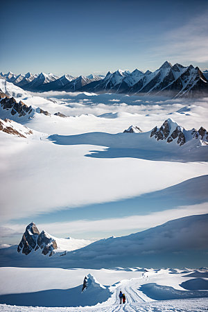 雪山风景顶峰摄影图