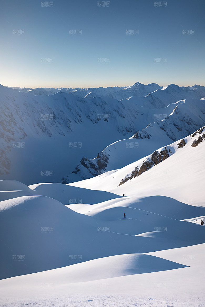雪山风景顶峰摄影图
