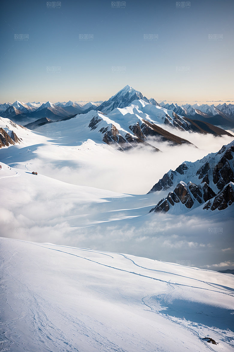 雪山顶峰自然摄影图