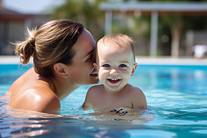 婴儿游泳泳池玩耍亲子互动儿童摄影
